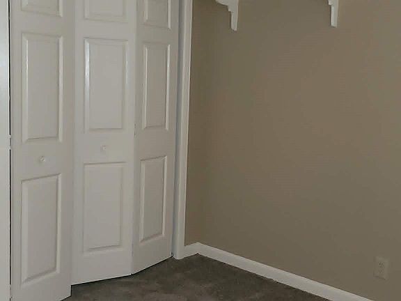 3rd image of 3033 Willow Lane Dr