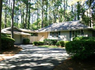 44 Old Military Rd, Hilton Head Island, SC 29928