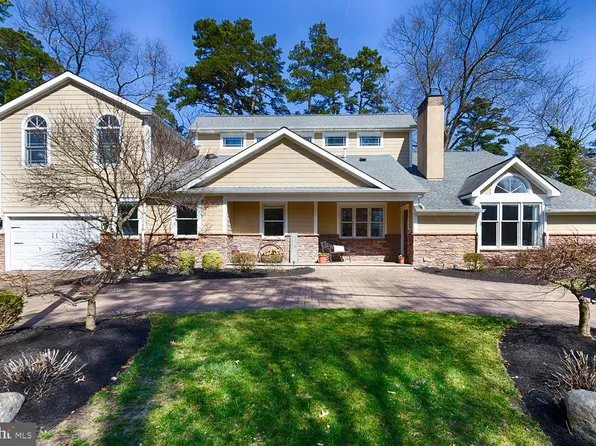 153 Iroquois Trl, Medford Lakes, NJ 08055