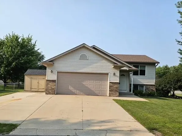 2300 22nd Dr SW, Austin, MN 55912