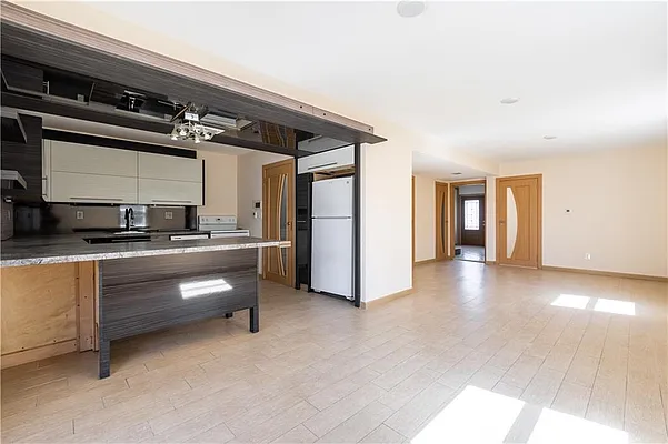 Sold by Remax Edge | media 55