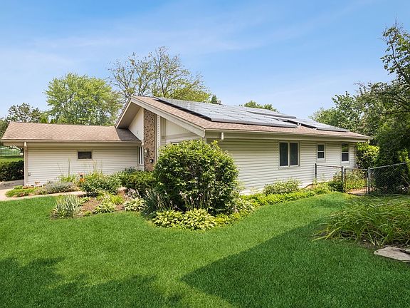 2nd image of 5737 Gardner Ct