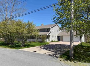 93 Fraser Rd, Halifax, NS B3T1J4