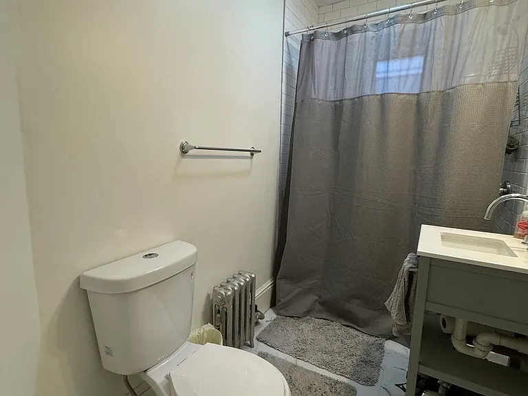 868 Huntington Ave #2 — Photo 4