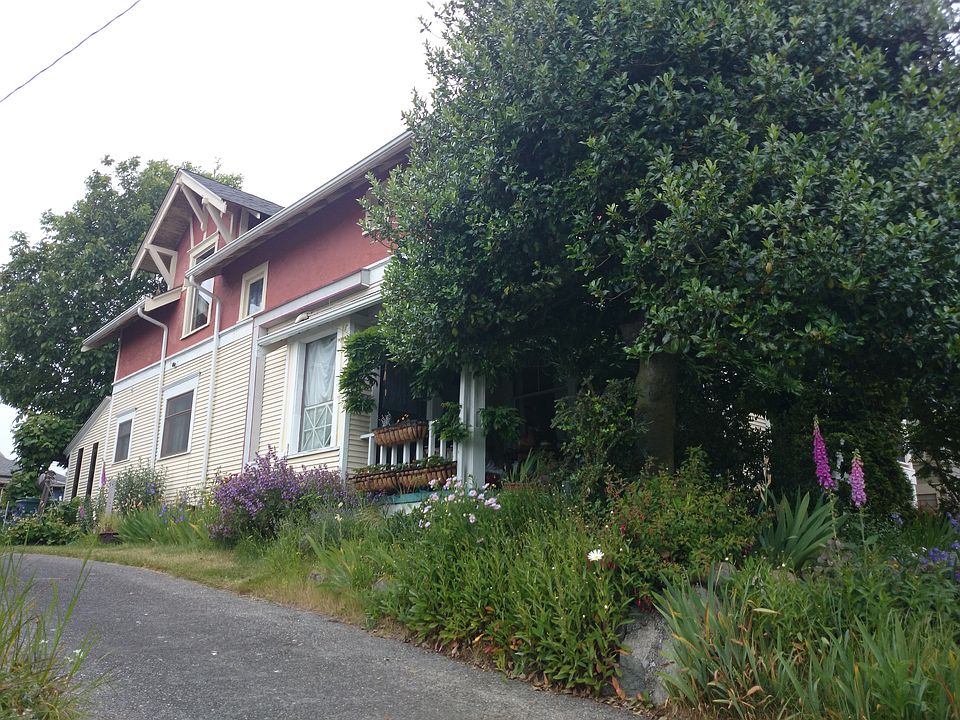 2nd image of 6709 23rd Ave NW