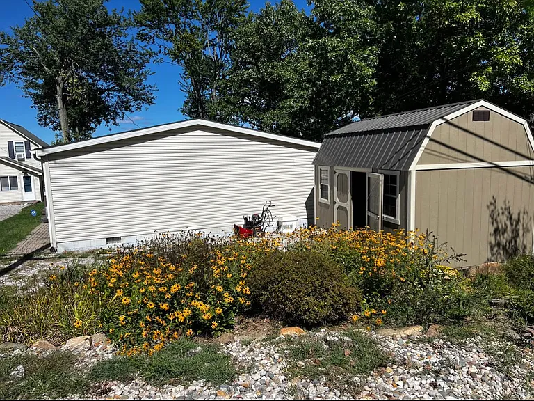 8974 Dexter Pinckney Rd — Photo 4