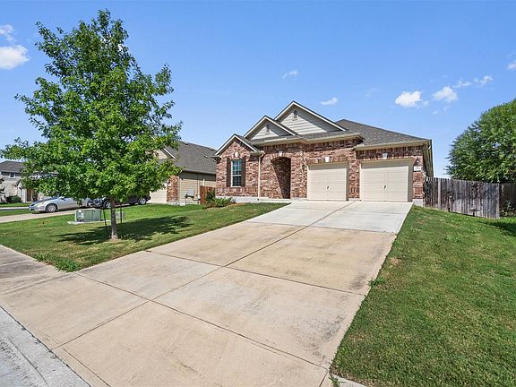 3rd image of 200 Apricot Dr