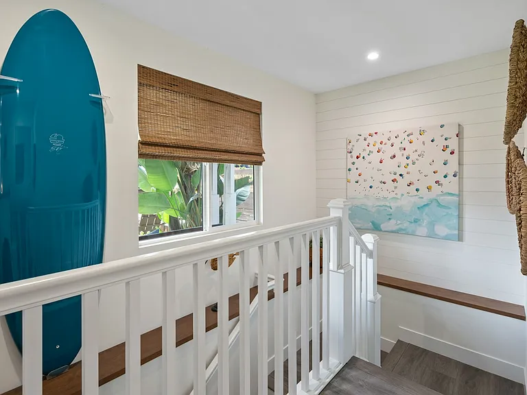 305 Neptune Ave — Photo 28