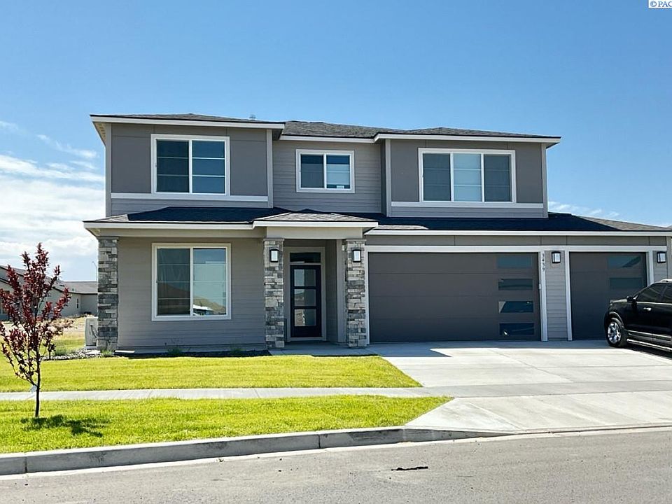1st image of 3439 Stardust St
