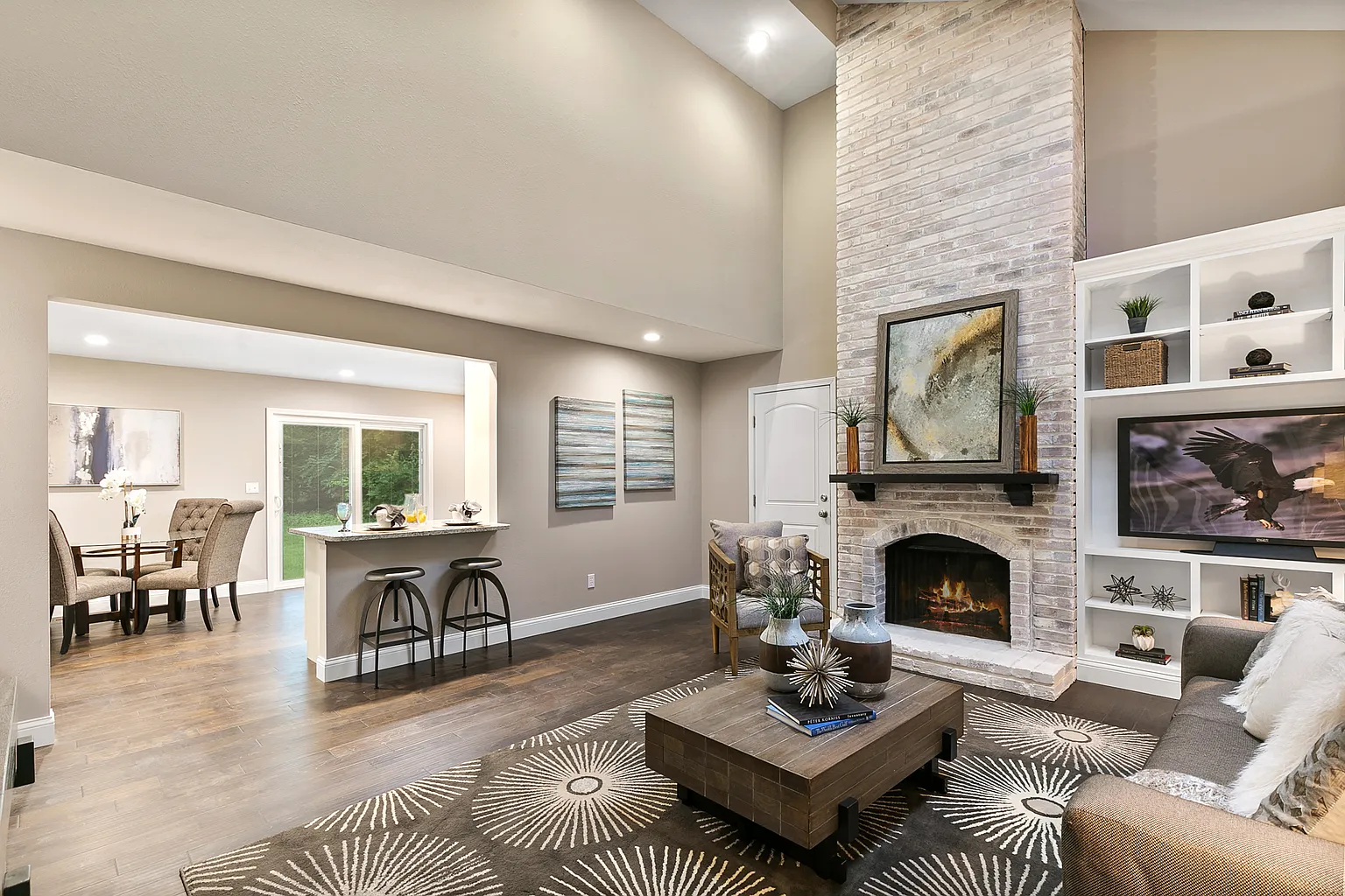 1314 Lombez Dr photo 1