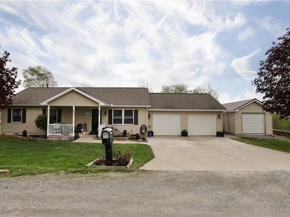 149 Nicole Dr, New Cumberland, WV 26047