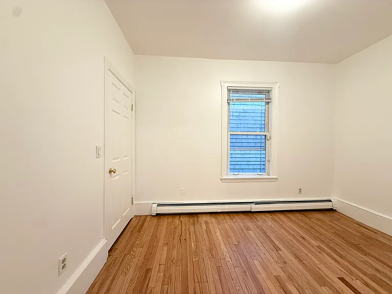 24-26 Callender St — Photo 5