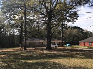 5527 Henry Rd, Eight Mile, AL 36613
