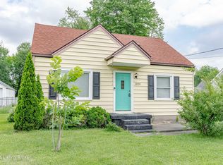 1029 Reeves Rd, Louisville, KY 40219