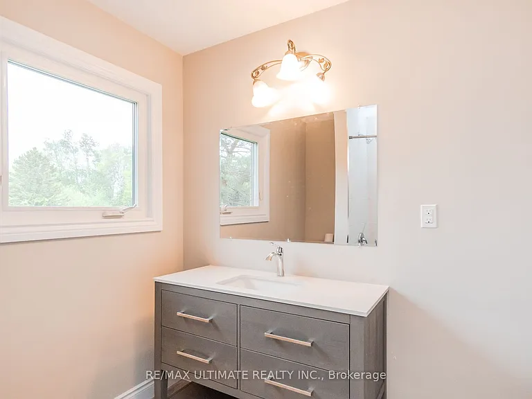 321 Warrington Rd — Photo 12