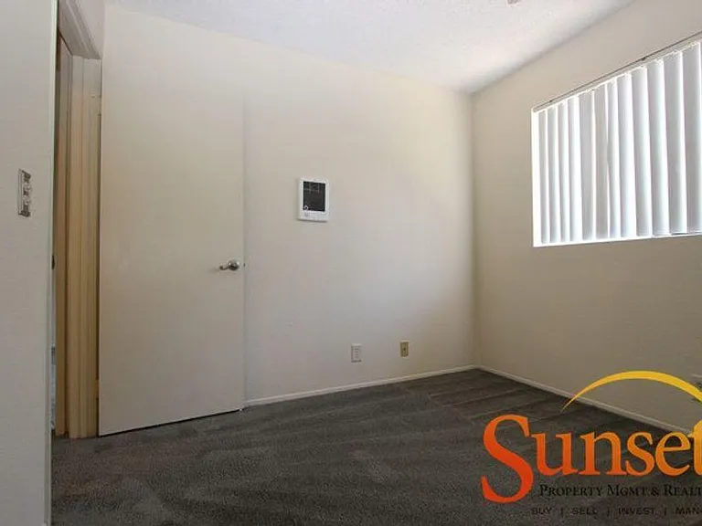 4423 1/2 Illinois St #1 — Photo 9
