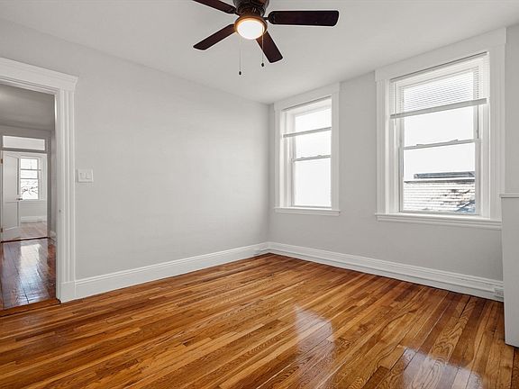 3rd image of 28 Quint Ave APT 32