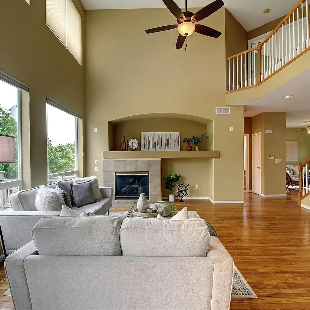 1355 E 100th Ln — Photo 3