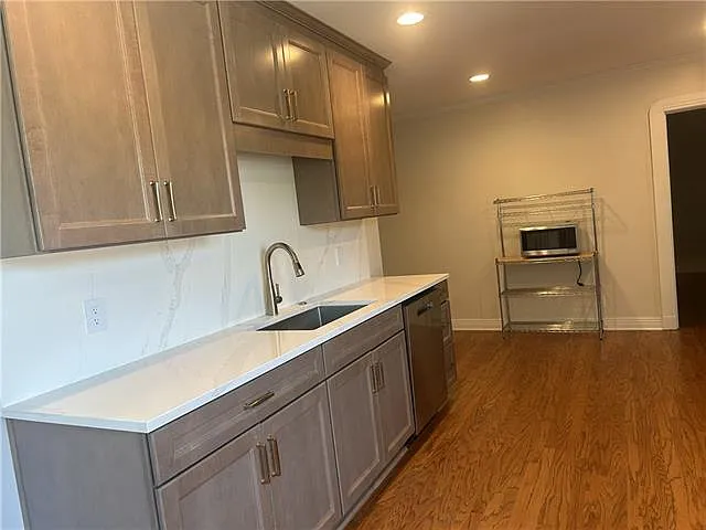 67 S Wren St — Photo 11