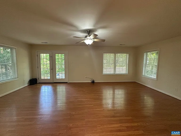 3159 Saddlebrook Ln — Photo 20