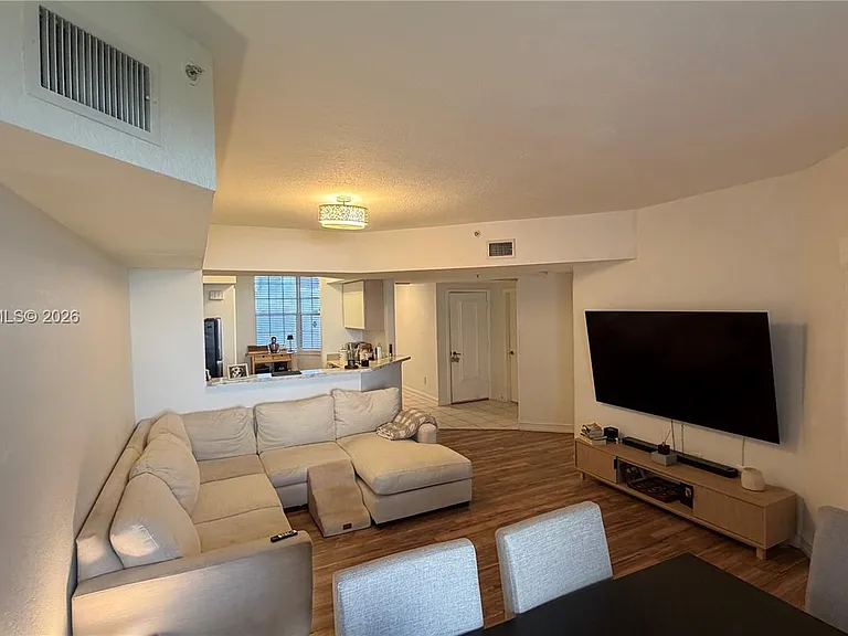 735 SW 148th Ave #1711 — Photo 14