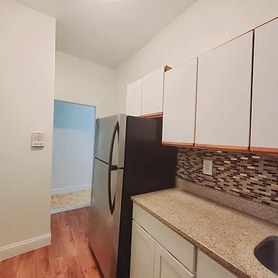 Rented by New York Residence | media 16