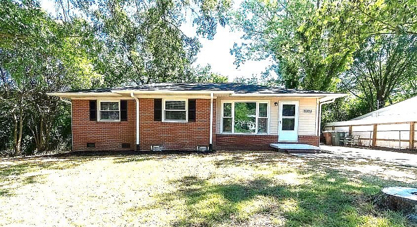 1st image of 2303 Westhaven Dr