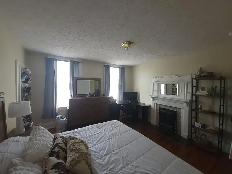 1418 Church St — Photo 8