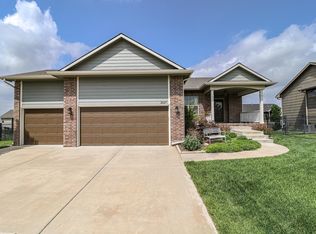 2627 N Bluestone Ct, Andover, KS 67002