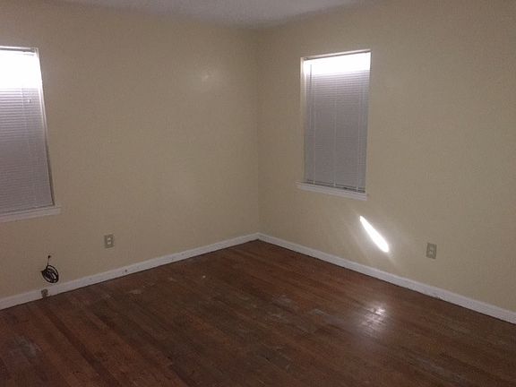 4th image of 1593 Leigh Dr
