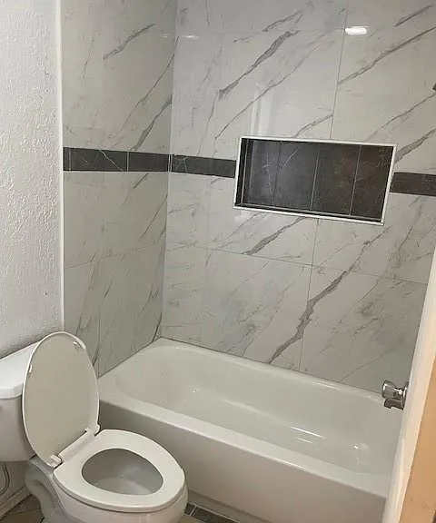 2432 W Iris Ave — Photo 15