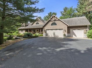 2403 Eagle Ridge Dr NE, Menomonie, WI 54751