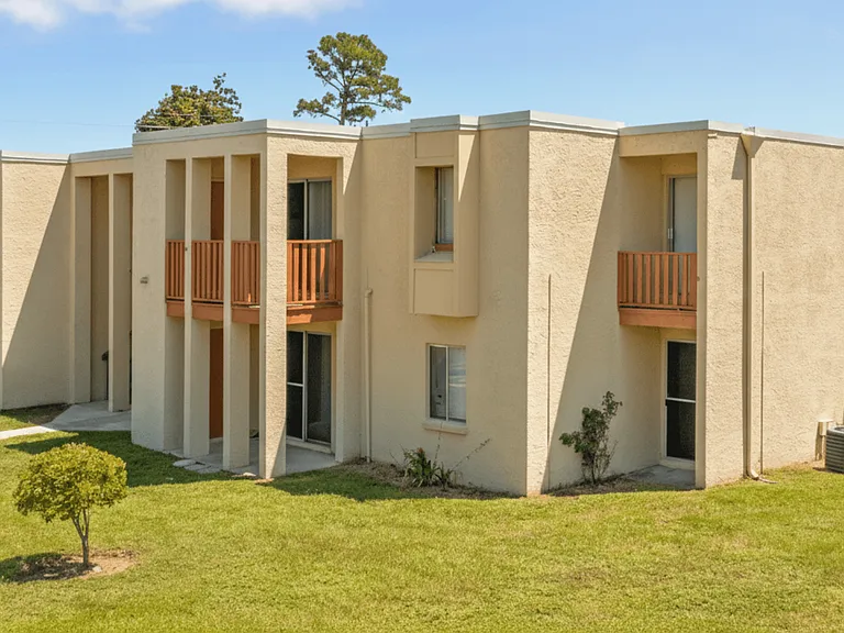 Aztec Villa Apartments — Photo 16