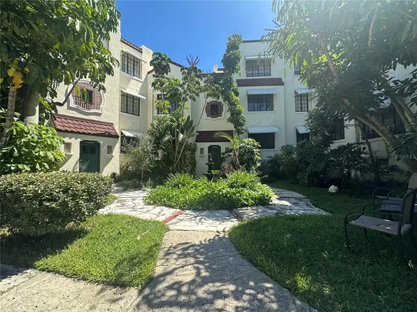 210 N 17th St W APT 15, Bradenton, FL 34205