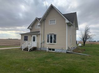 2716 Reed Ave, Readlyn, IA 50668