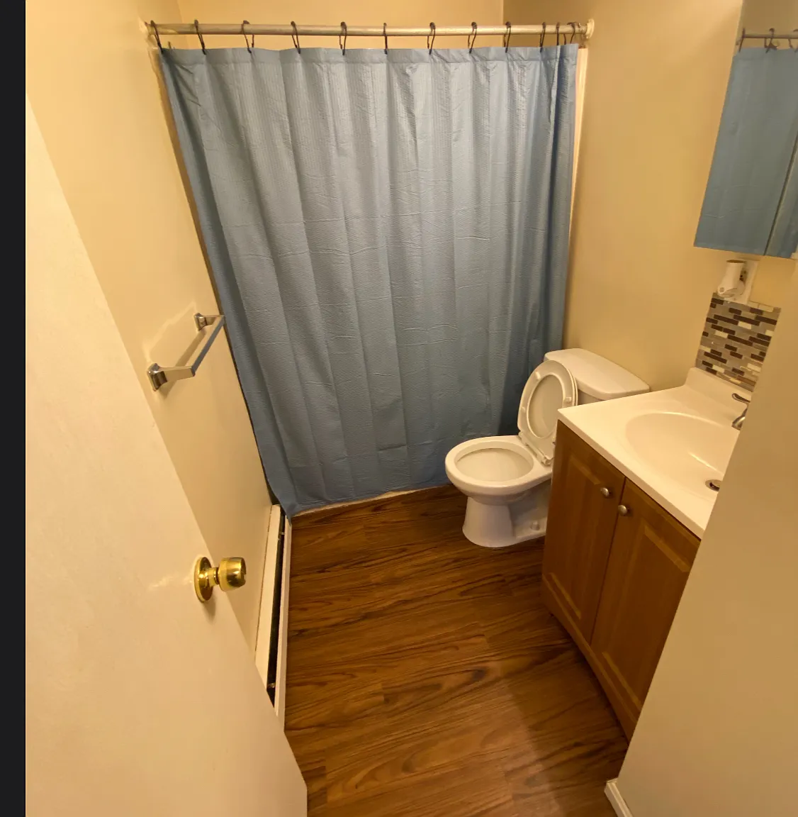 2 bed, 1.5 bath, 1200 sqft, $1,900 — Photo 2
