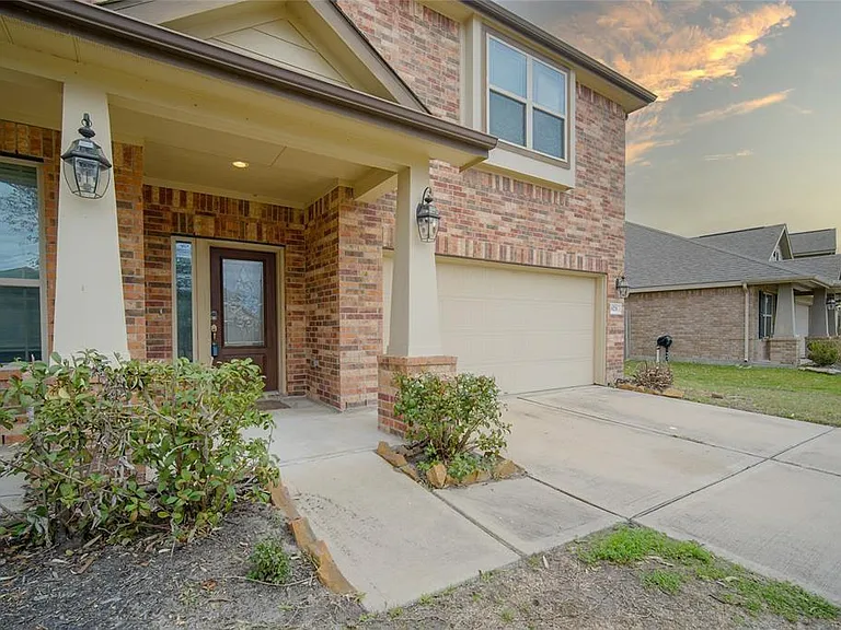 6731 Trinity Trail Ln — Photo 4