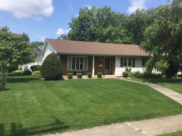 303 N Clinton St, Dwight, IL 60420