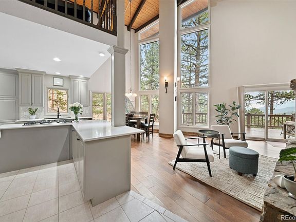 3rd image of 2736 Hiwan Drive