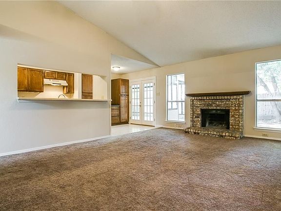 2nd image of 1428 Caplin Dr