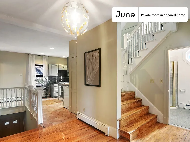 132 Chiswick Rd #2D — Photo 6