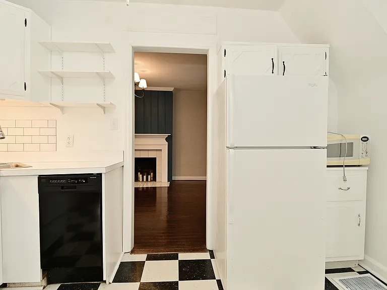 3775 E Thompson Rd — Photo 25