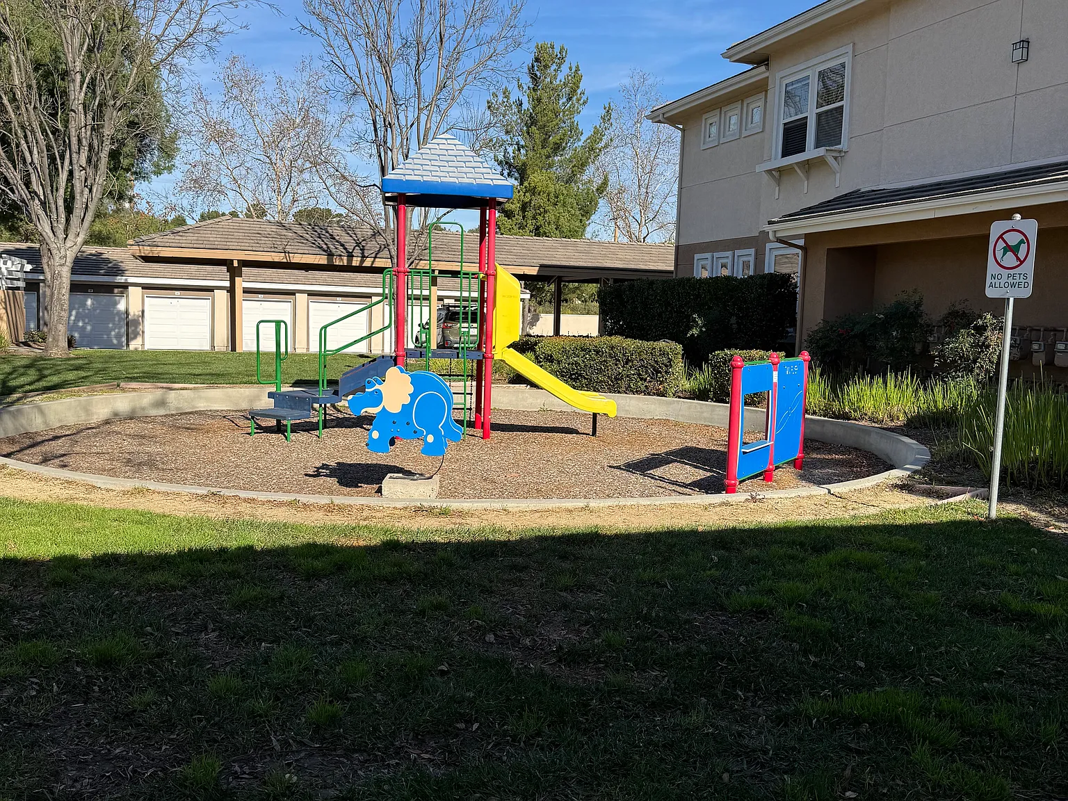 2 bed, 1101 sqft, $2,500 — Photo 4