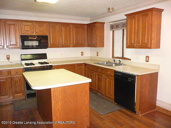 4th image of 6204 Windcharme Ave