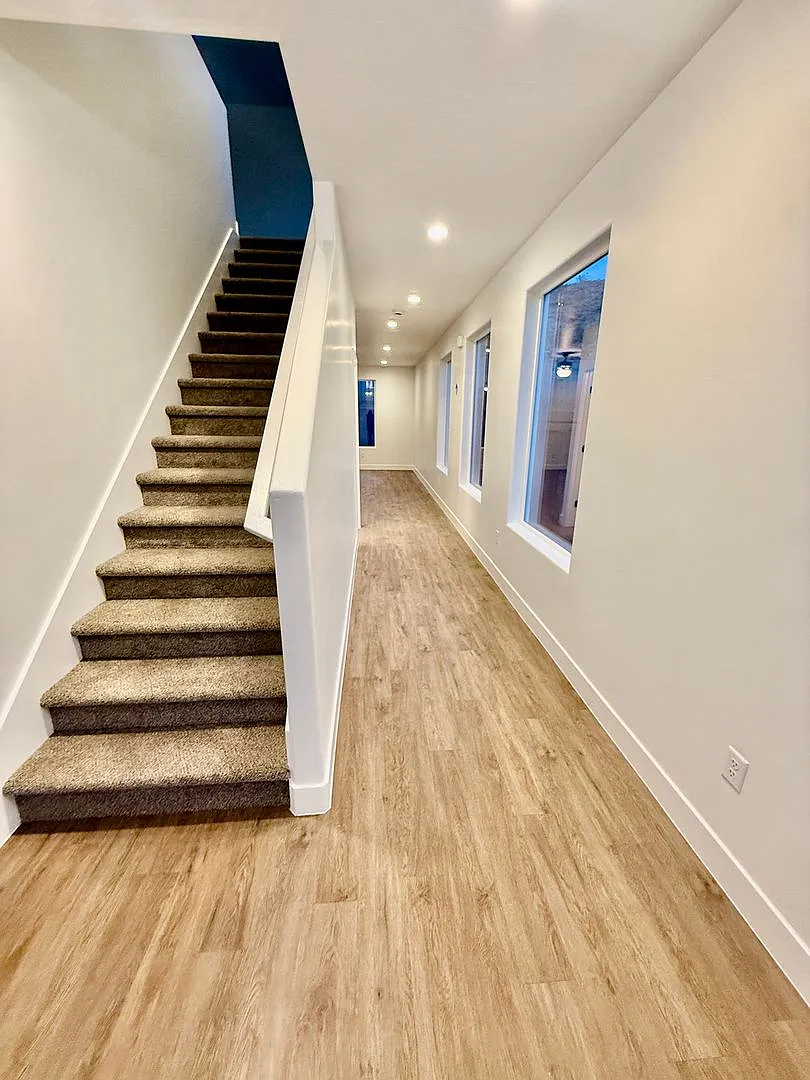 Building Photo - 4285 E El Capitan Way