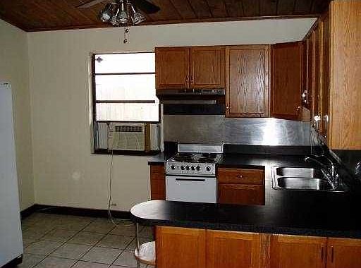 2nd image of 301 Enfield St