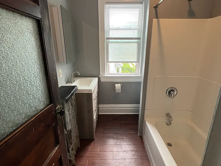 2702 Center St #3 — Photo 7