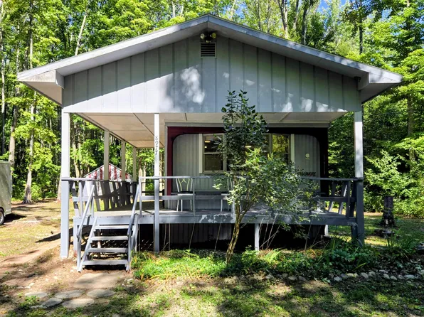 8977 Montrose Dr, Mancelona, MI 49659