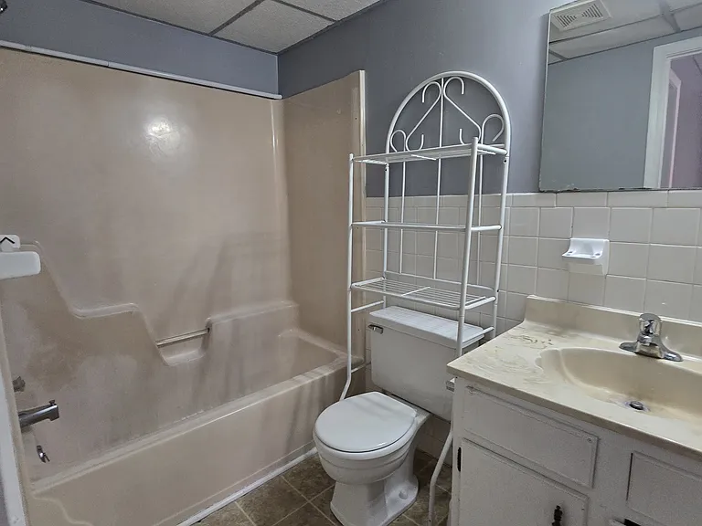 610 Jefferson St #2 — Photo 3