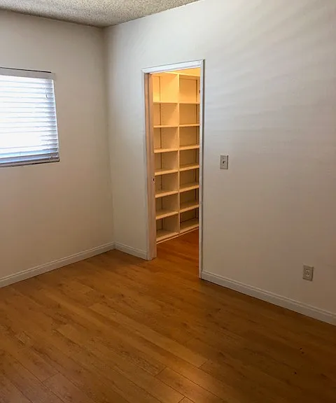 10715 Baton Rouge Ave — Photo 11
